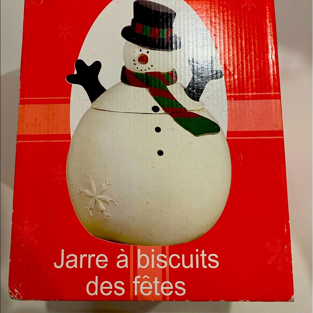 Holiday cookies jars